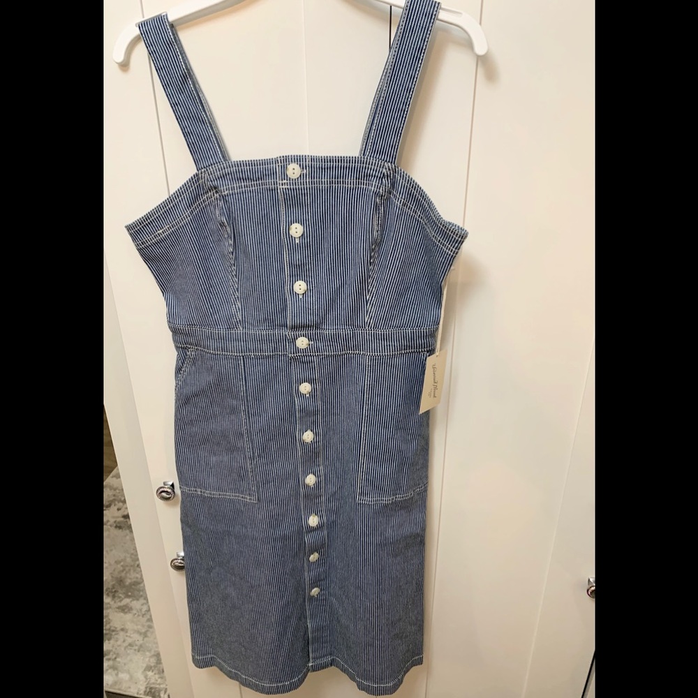 NEW! Striped Farmer’s Dress Blue & White - Picture 3 of 5